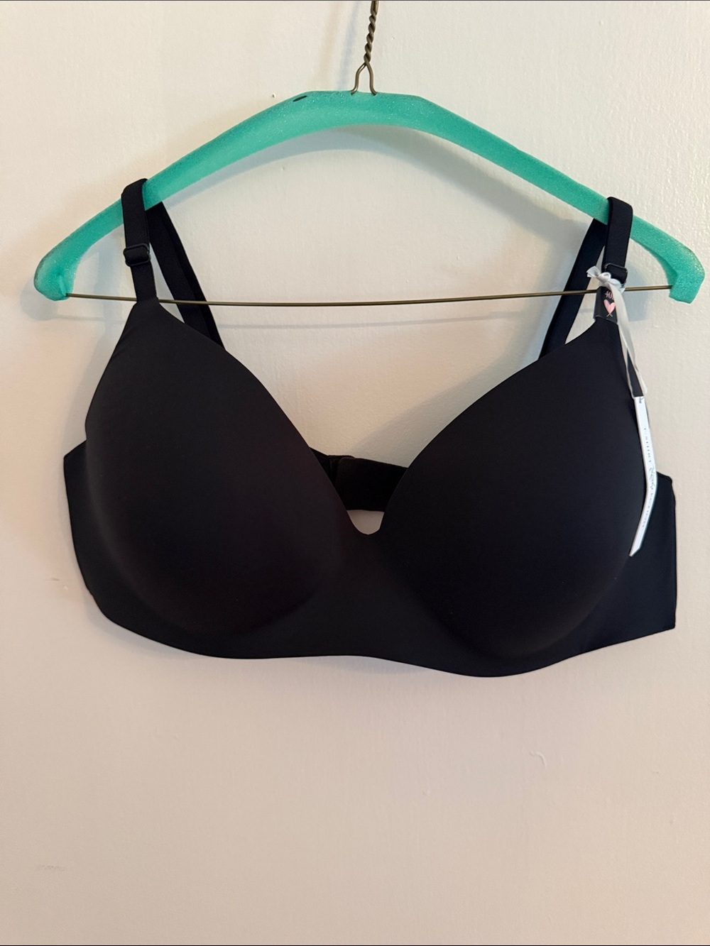 New 40D Victoria's Secret Black Smooth Molded T-Shirt Bra